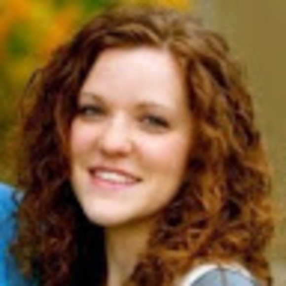 Meet your Posher, Christin - Picture 2 of 2